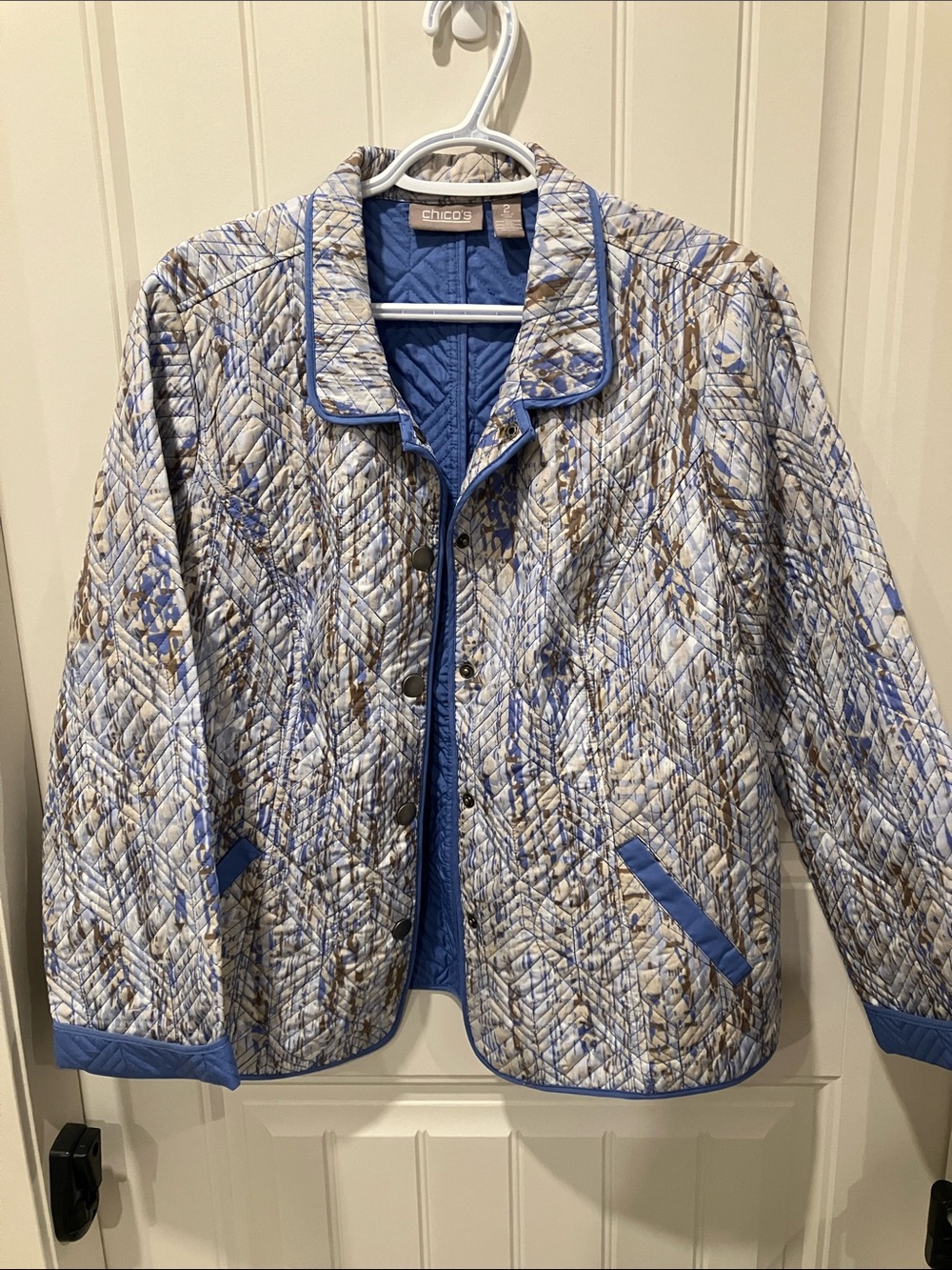CHICO’s Quilted Light JACKET BLUE TAN Sz 2 (L)
